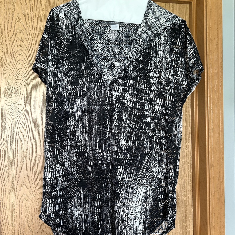 Black/White Hooded Coverup, Size M